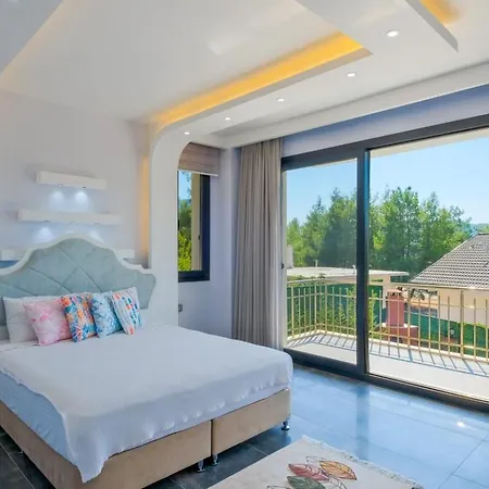 Villa Lotus Yesiluezuemlue Fethiye